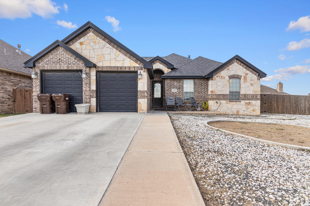 1213 Stonefield Dr — photo