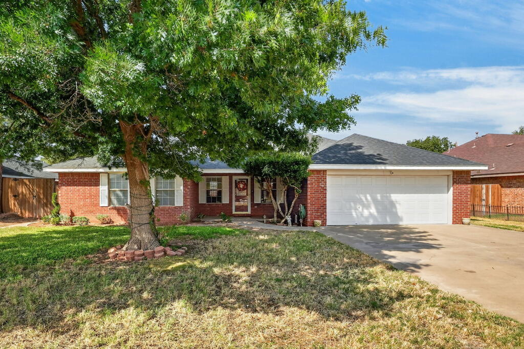 3303 Crestmont Dr — photo