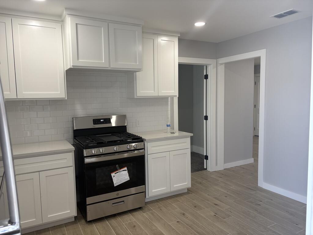 209 E Dormard Avenue, Midland, TX 79705 — photo 3