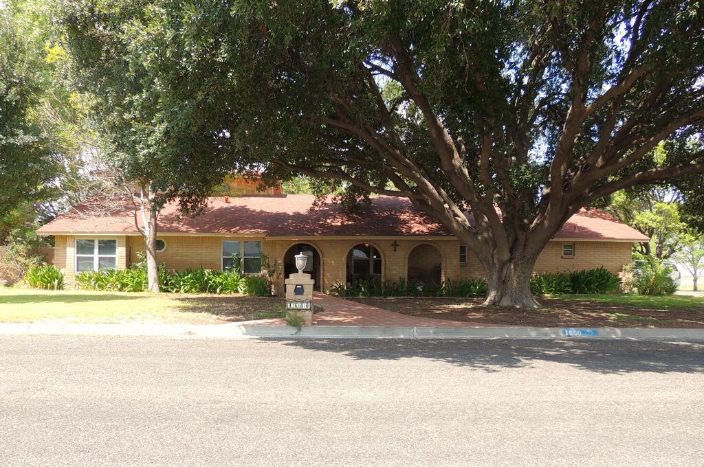 1600 W Panther Lane — photo
