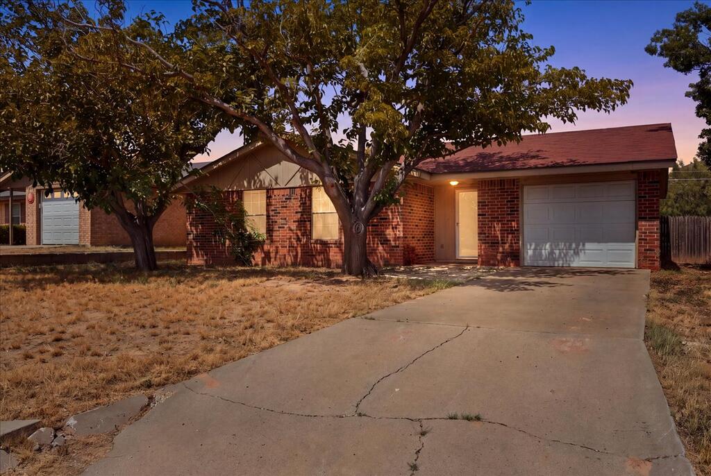 3237 Duke Avenue, Big Spring, TX 79720 — photo 2