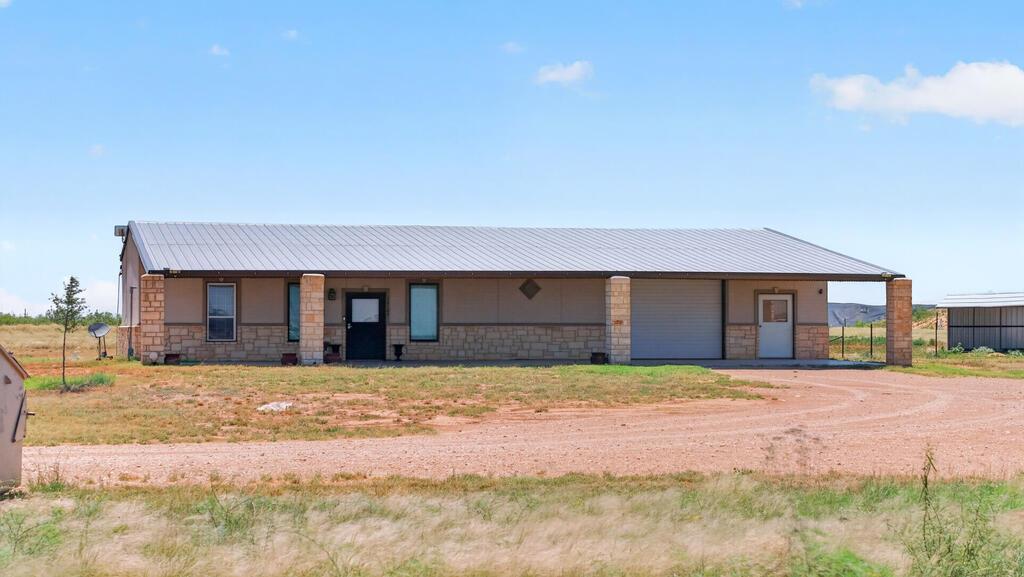 12107 E County Rd 89 — photo