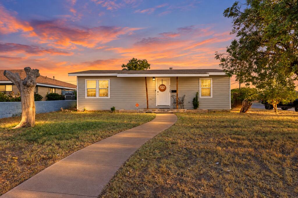1123 E Pecan Ave — photo