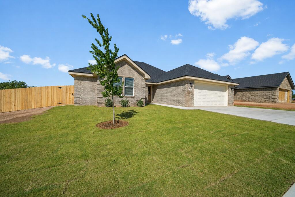 611&613 Ridgeroad Dr, Big Spring, TX 79720 — photo 2