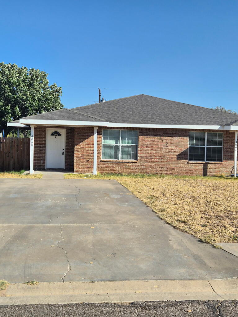406 Pine #B — photo