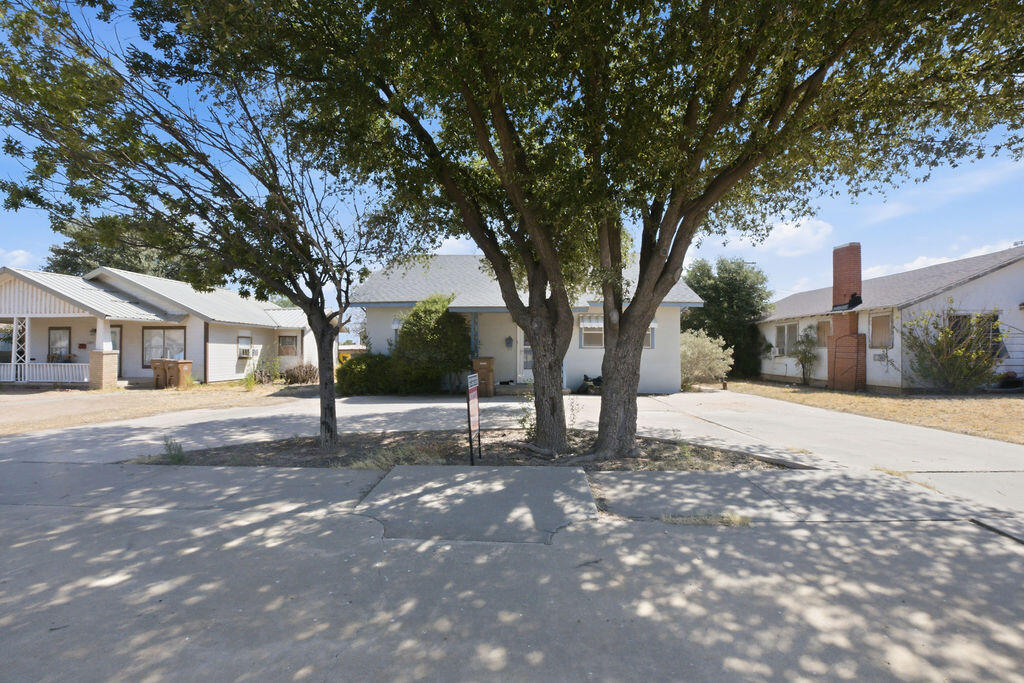 1209 Johnson Ave — photo