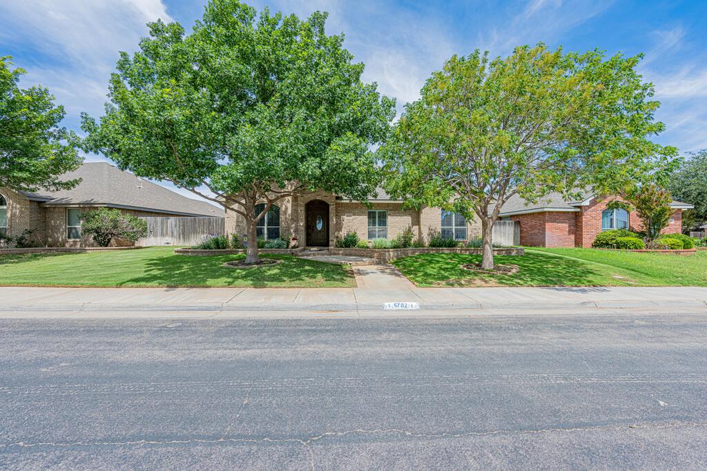 5702 San Saba Ave — photo