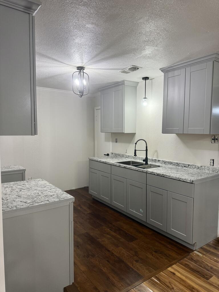 705 E 1st, Big Lake, TX 76932 — photo 3