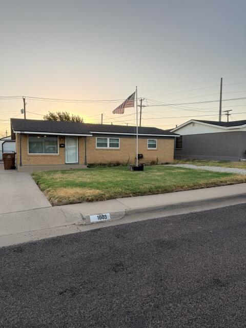 1603 Wren Road — photo