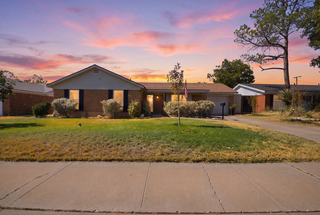 1441 Sandalwood Lane — photo