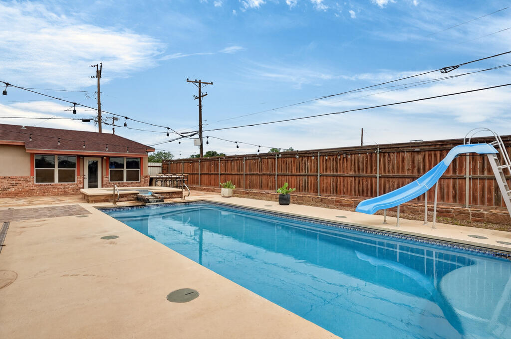 2301 Golf Course Rd W, Midland, TX 79701 — photo 2
