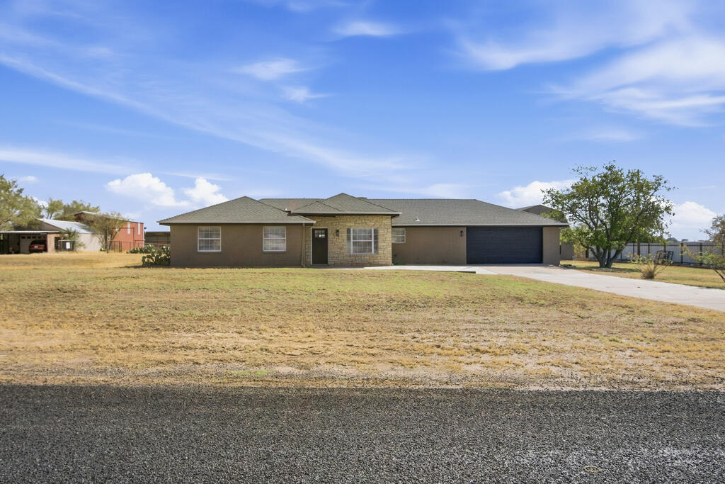 4009 S County Rd 1148 — photo