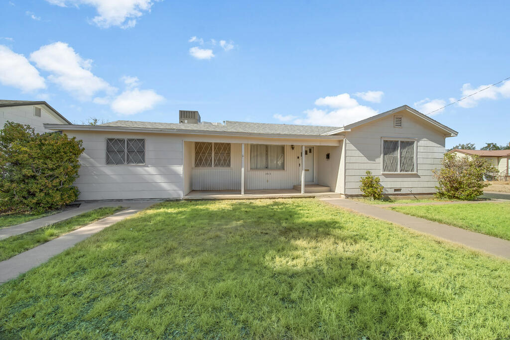 1013 Stadium, Big Spring, TX 79720 — photo 2