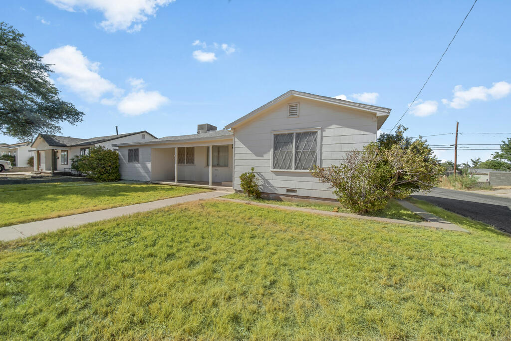 1013 Stadium, Big Spring, TX 79720 — photo 3