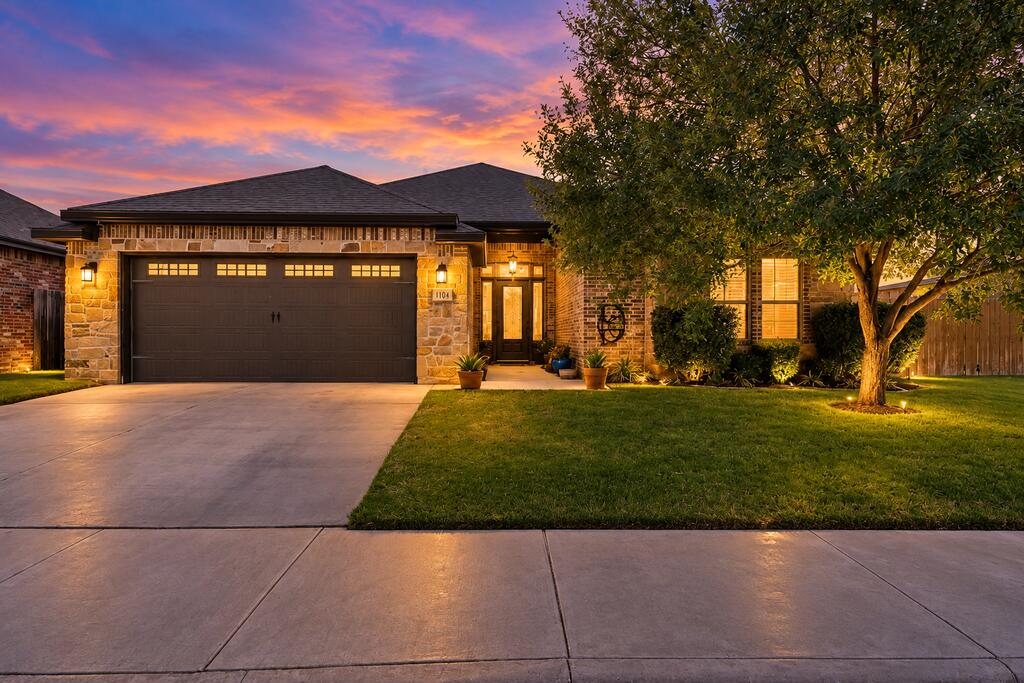 1104 Daybreak Way — photo