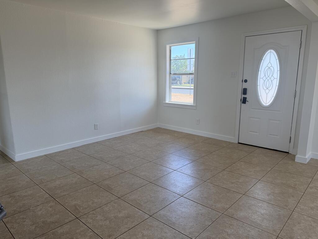3906 Cedar Spring, Midland, TX 79703 — photo 2