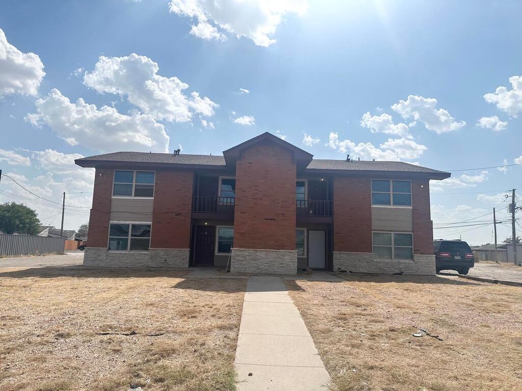 205 Edgewood Dr #C — photo