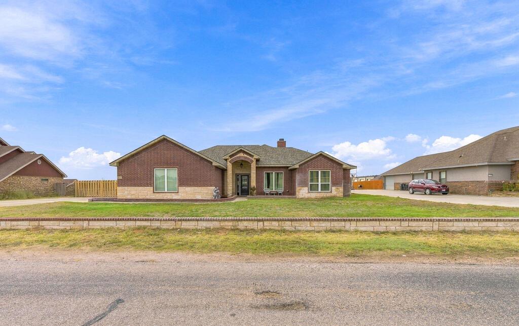 2105 Evans Lane — photo