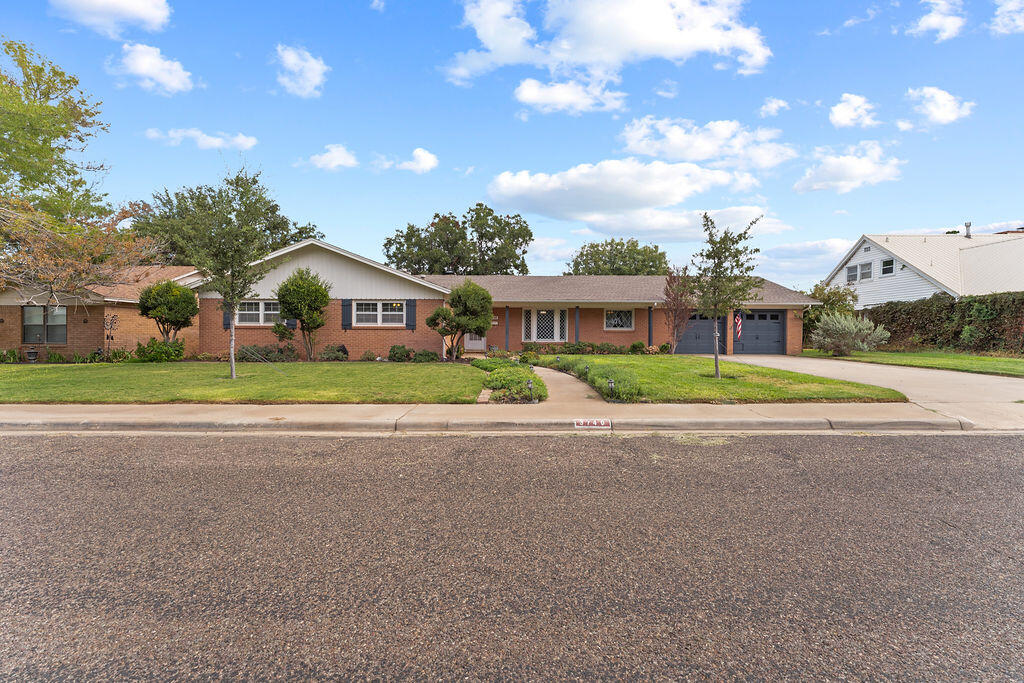 3740 Blossom Lane — photo
