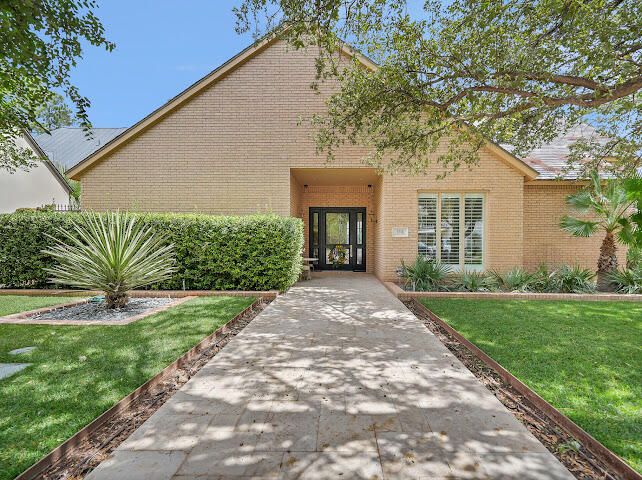 2713 Racquet Club Dr — photo