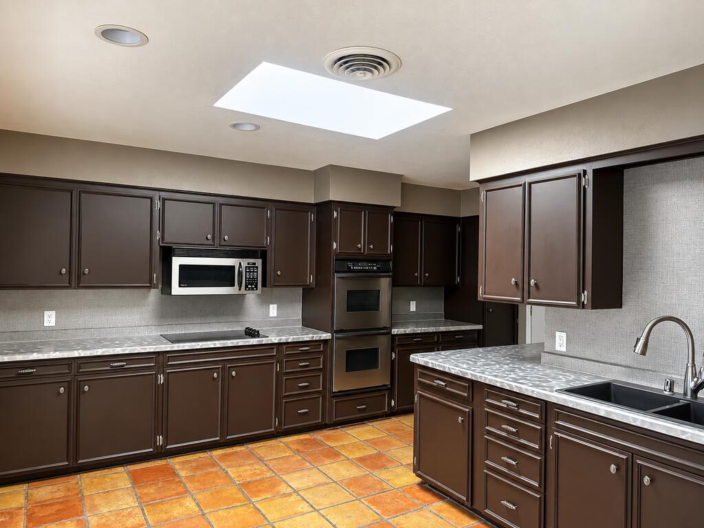 1418 Pine, Midland, TX 79705 — photo 3