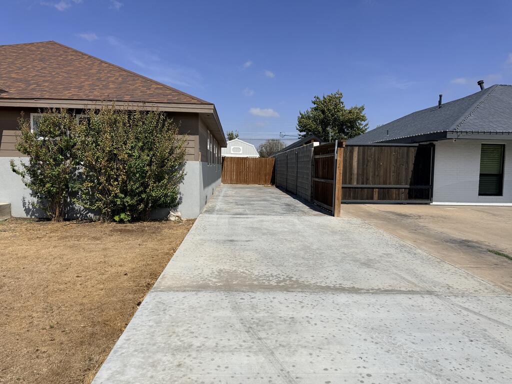 109 E Oak Avenue, Midland, TX 79705 — photo 3