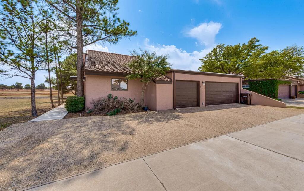 5217 Green Tree Blvd — photo