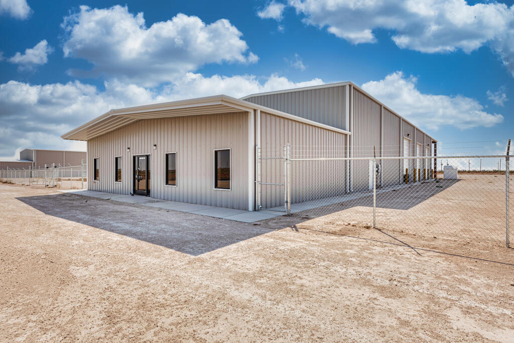 2610 E County Rd 130 — photo