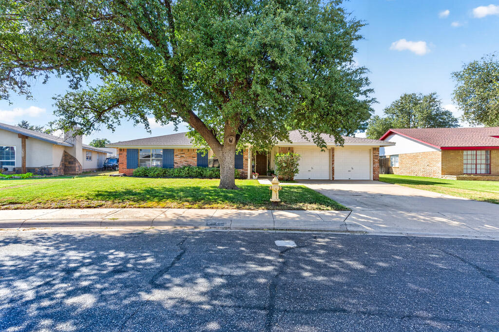 3320 Maxwell Dr — photo