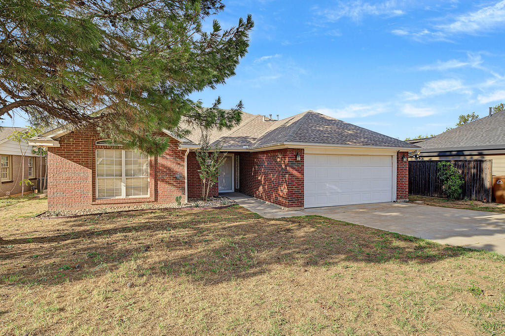 704 Hillside, Big Spring, TX 79720 — photo 3