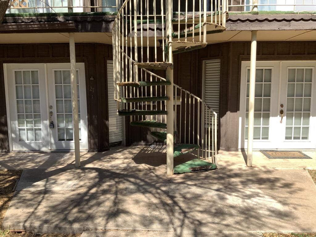 501 W Scharbauer Dr #27 — photo