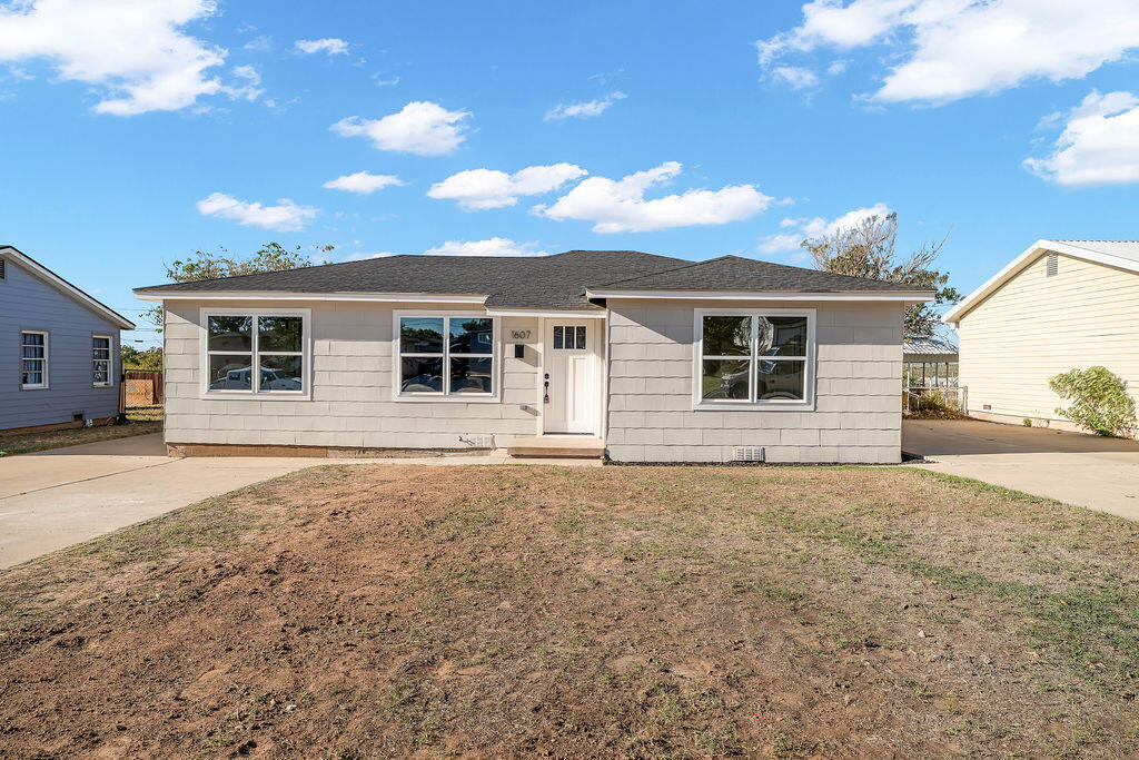 1607 Sunset Ave — photo