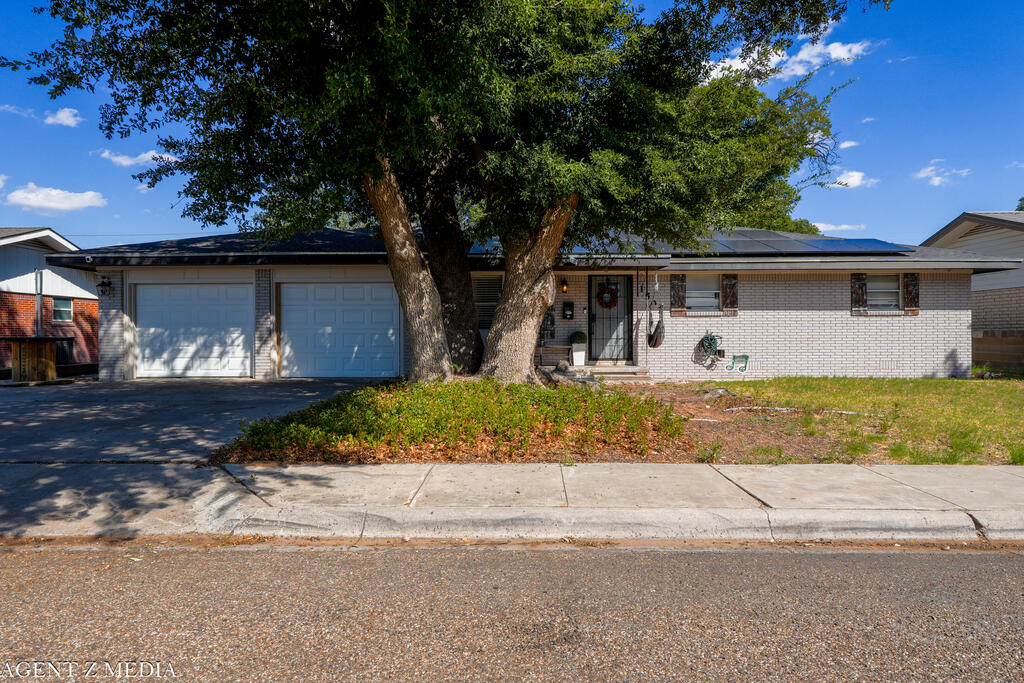 1502 S Kenneth Rd — photo