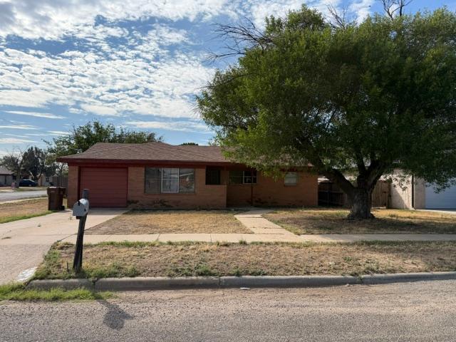 2401 Alamesa Dr — photo