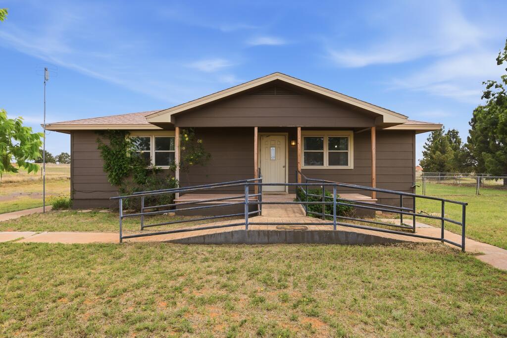 4711 S County Rd 1205 — photo