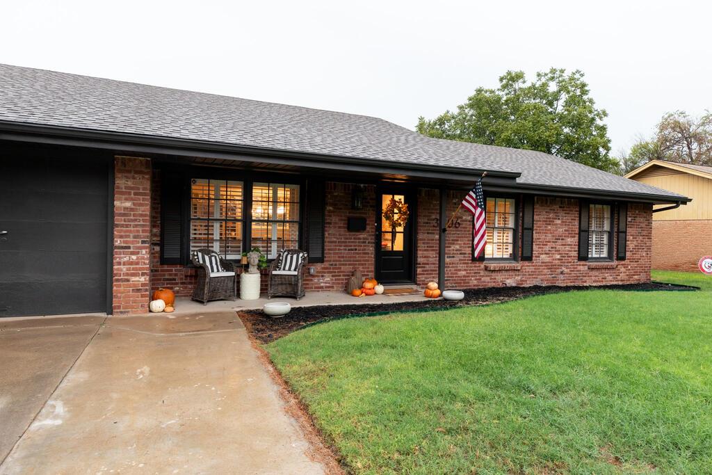 3406 Sinclair Avenue, Midland, TX 79707 — photo 2