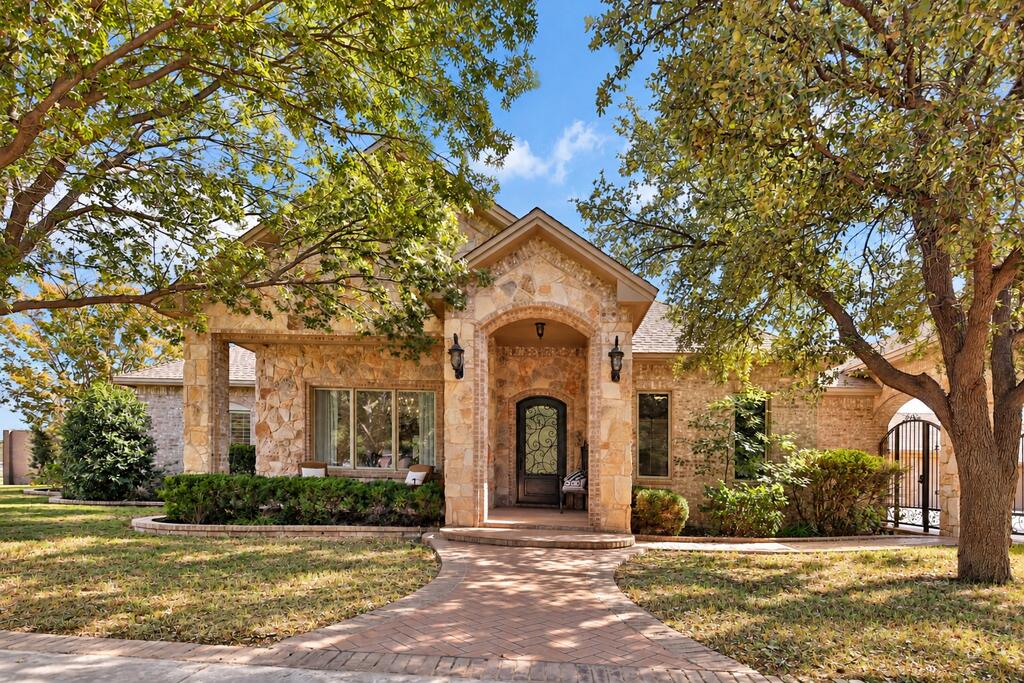 3201 Lantana Lane — photo