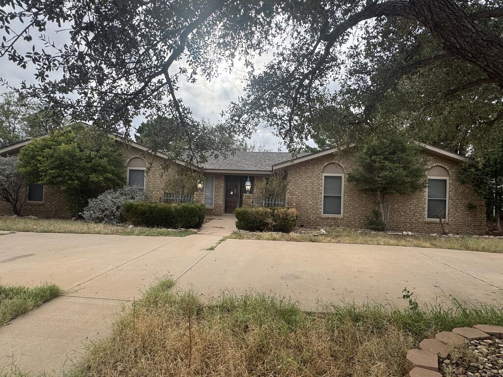 2607 Whitney Dr — photo
