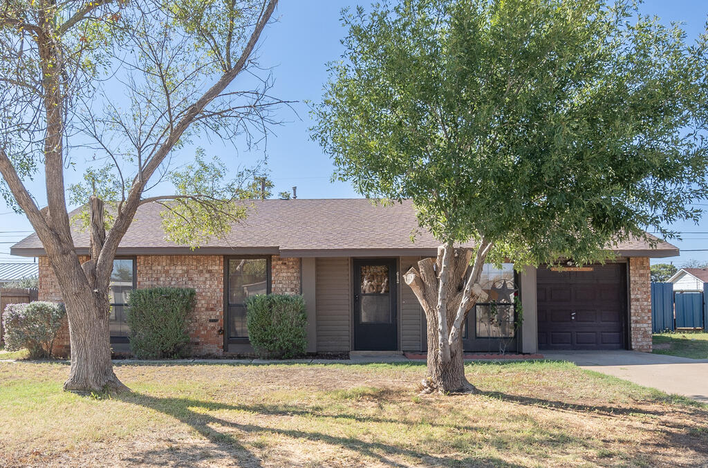 612 Raymond Rd — photo