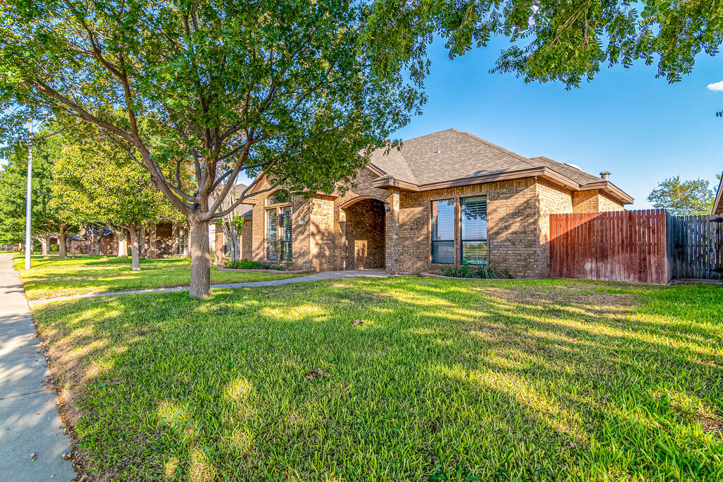4913 Woodhollow Dr — photo