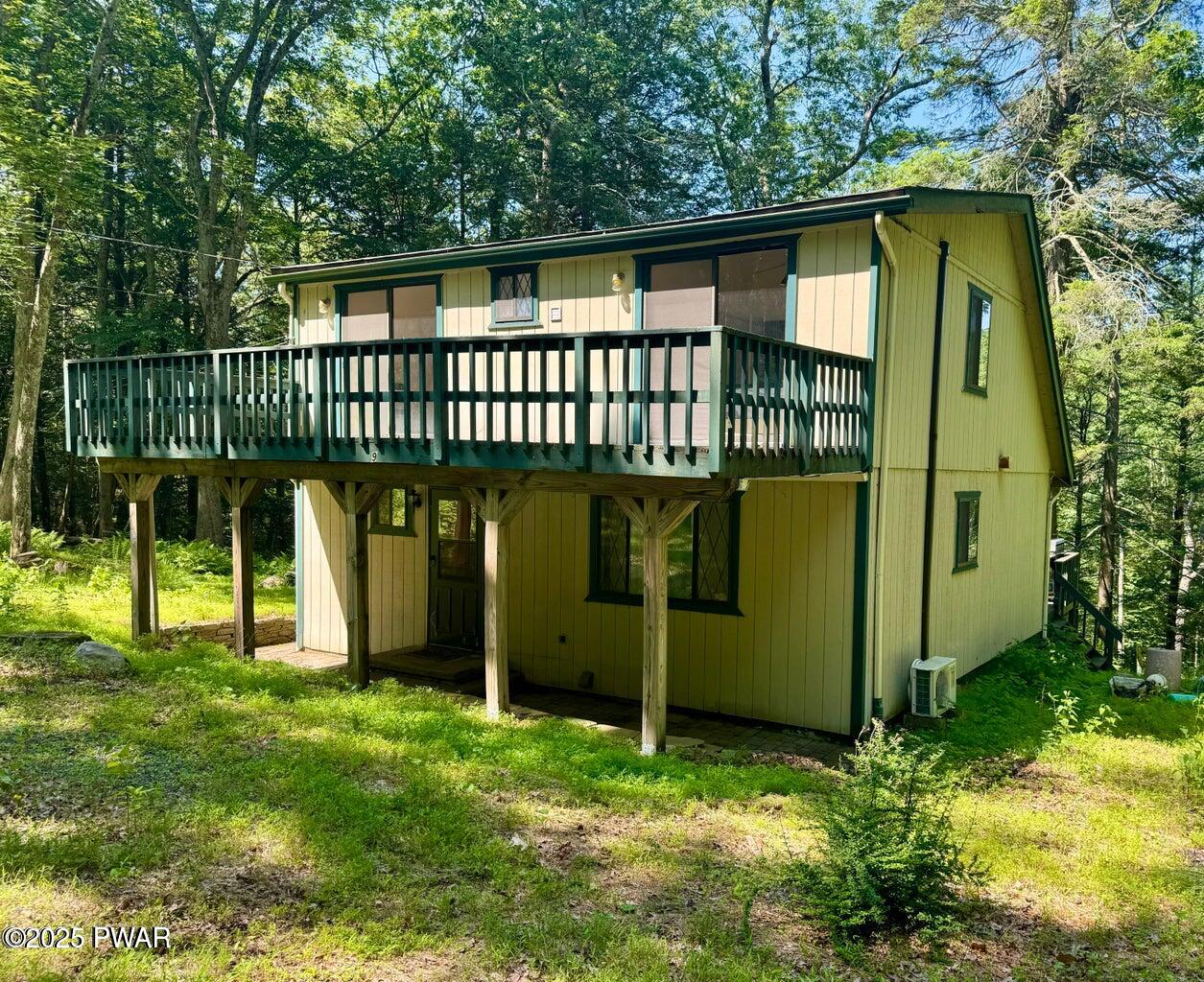 219 Woodpecker Court — photo