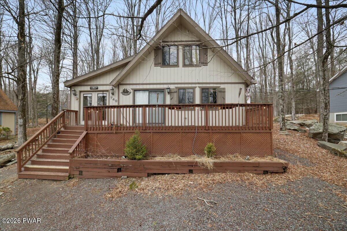 740 Woodridge Drive — photo