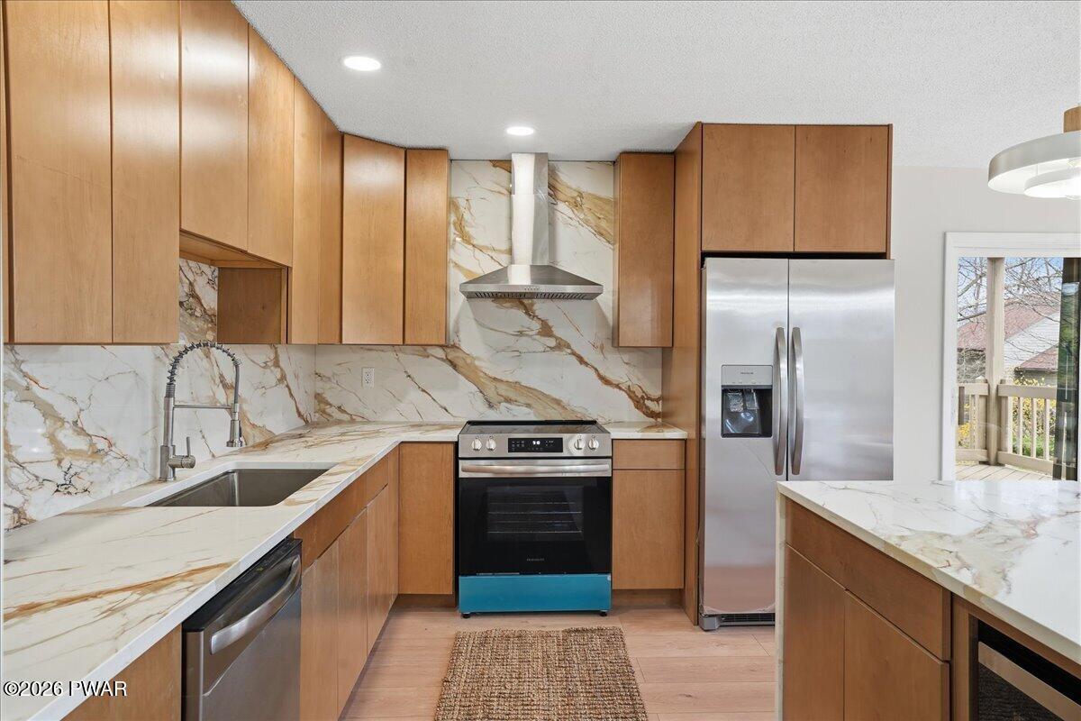 402 Shiny Mountain Court — photo