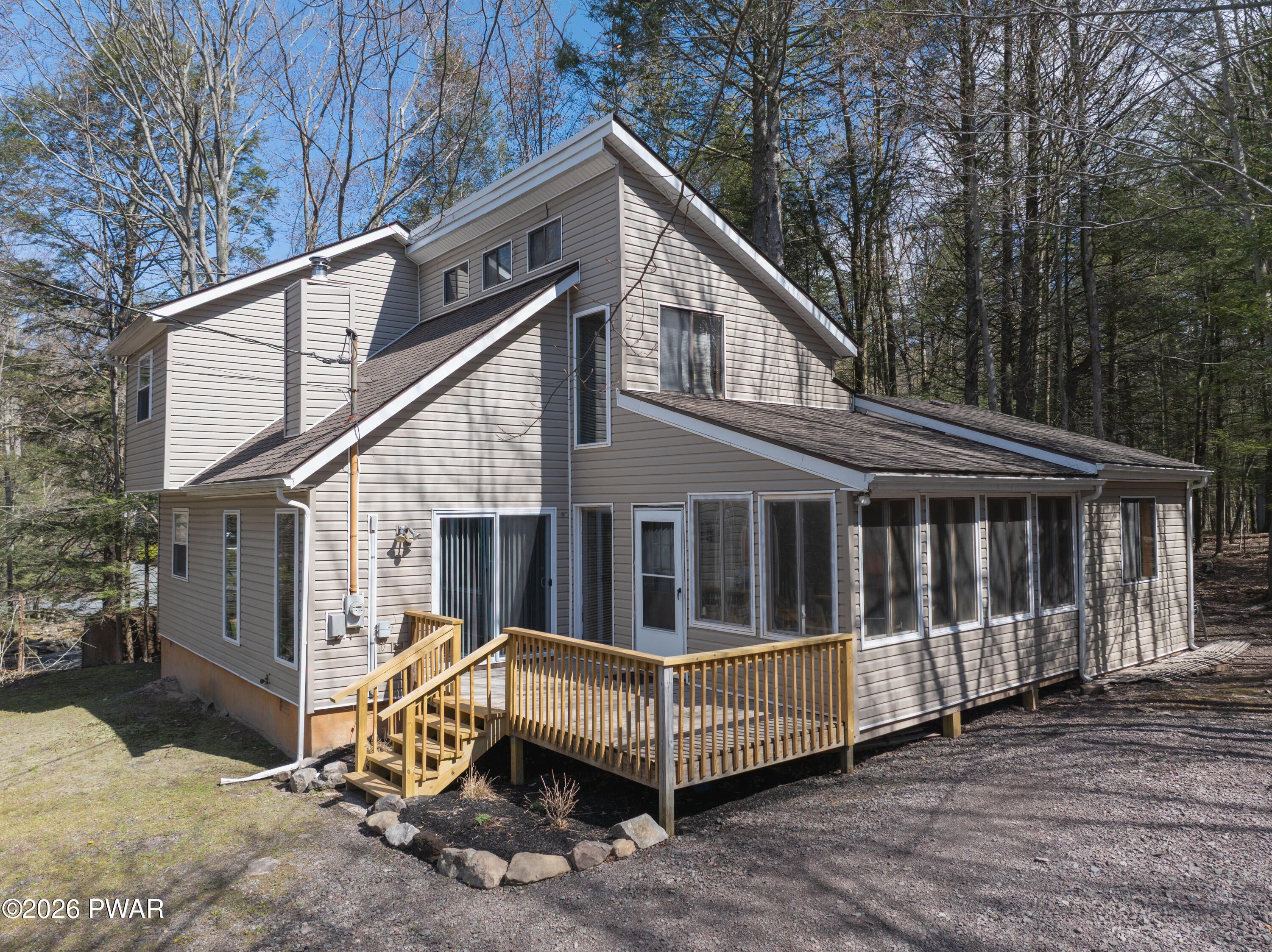 1044 Red Hawk Drive — photo