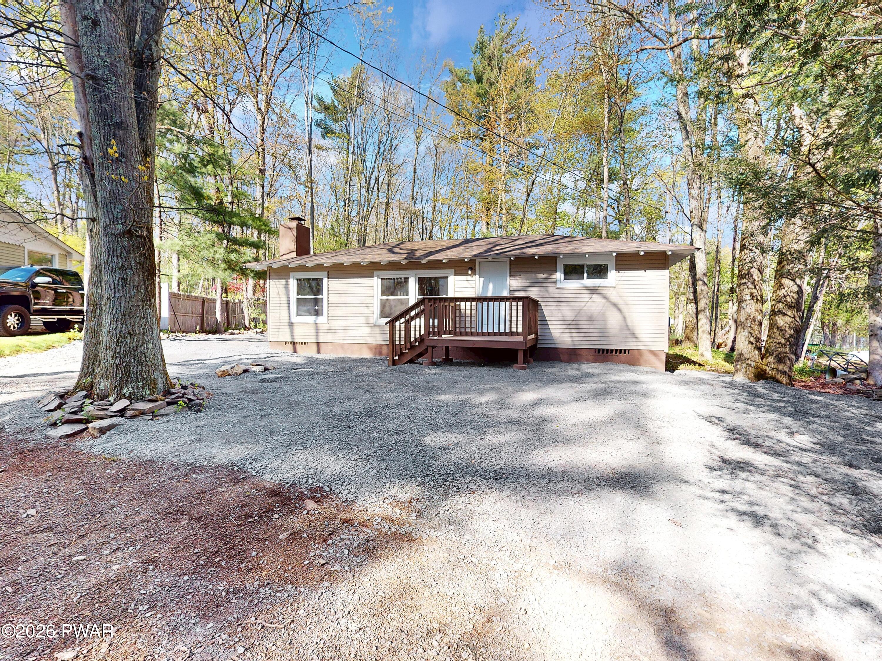 118 Willow Drive — photo
