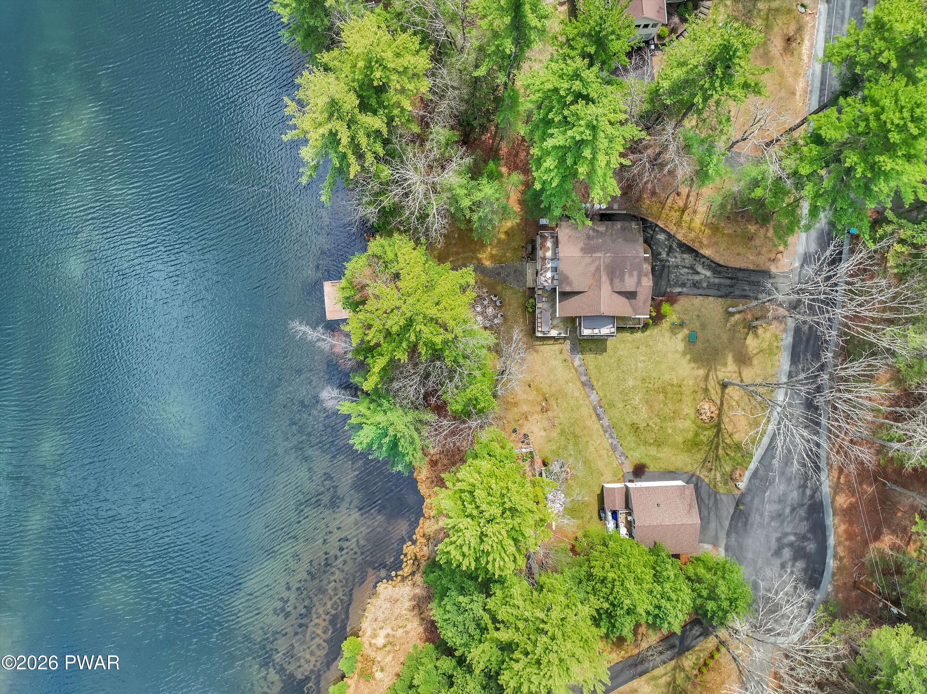 135 Hemlock Point Court — photo