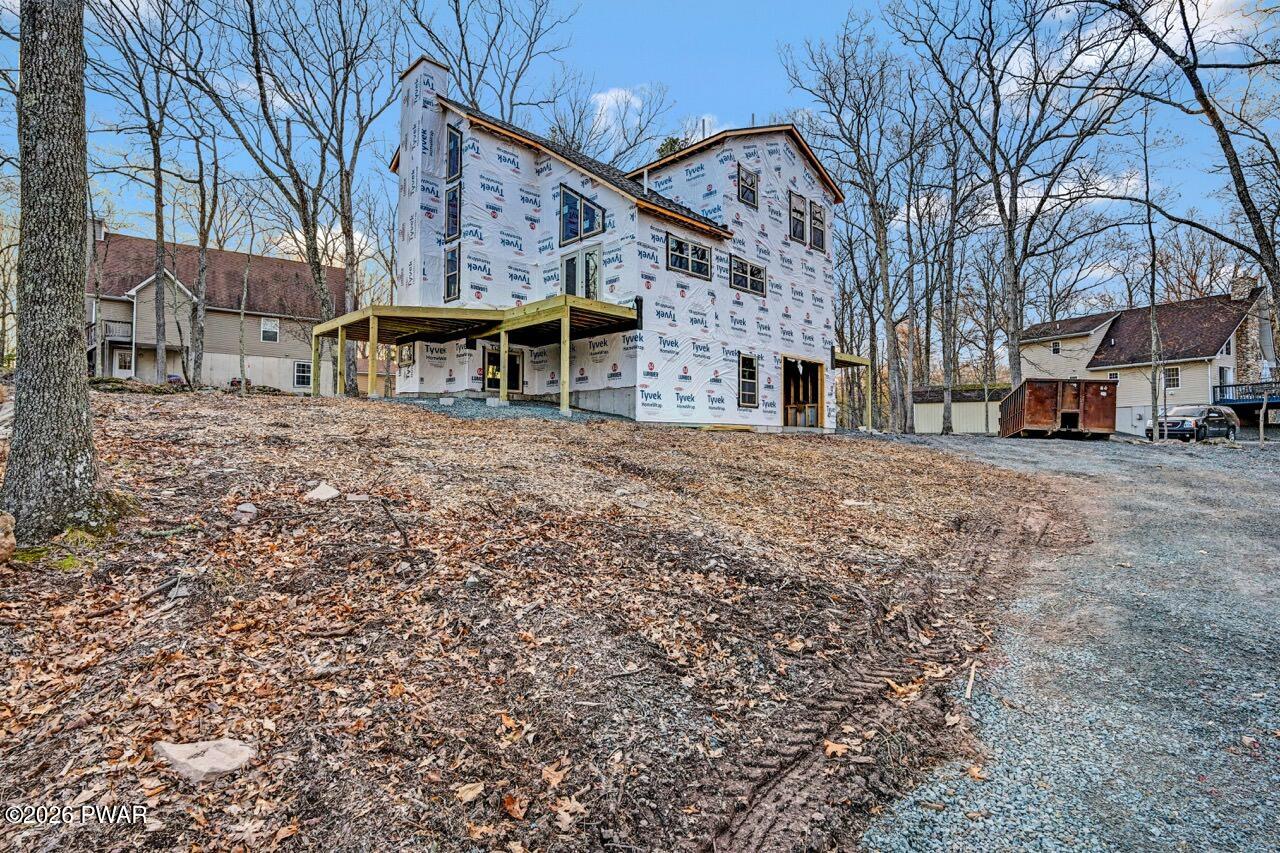 101 Maple Leaf Road — photo
