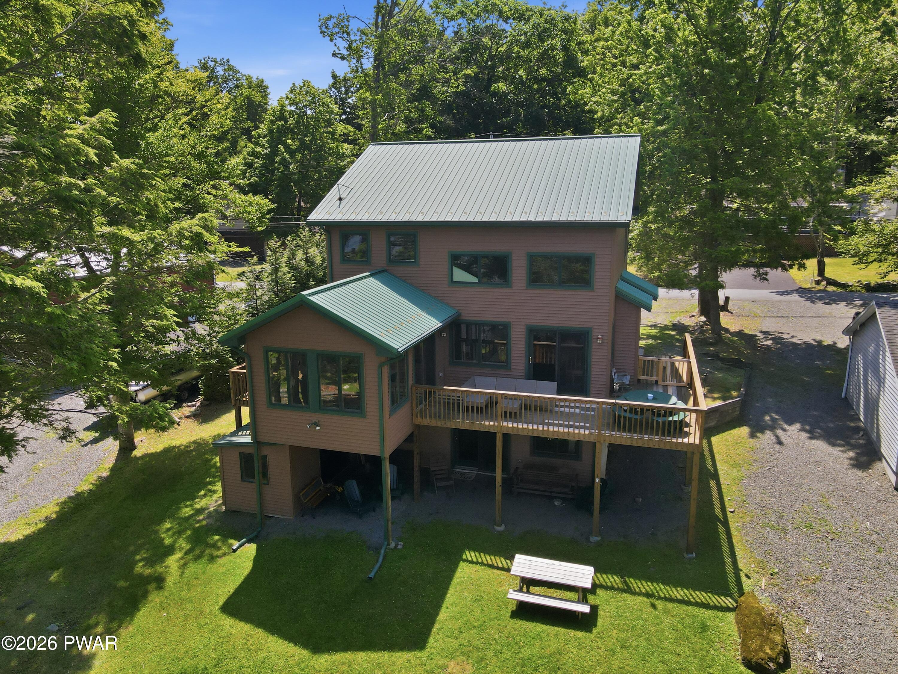 262 Laurel Lane — photo