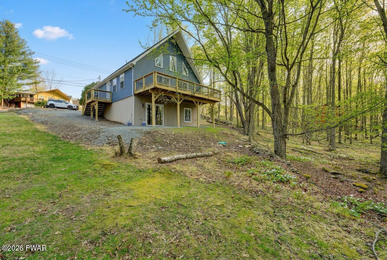 578 Lakeview Drive E — photo