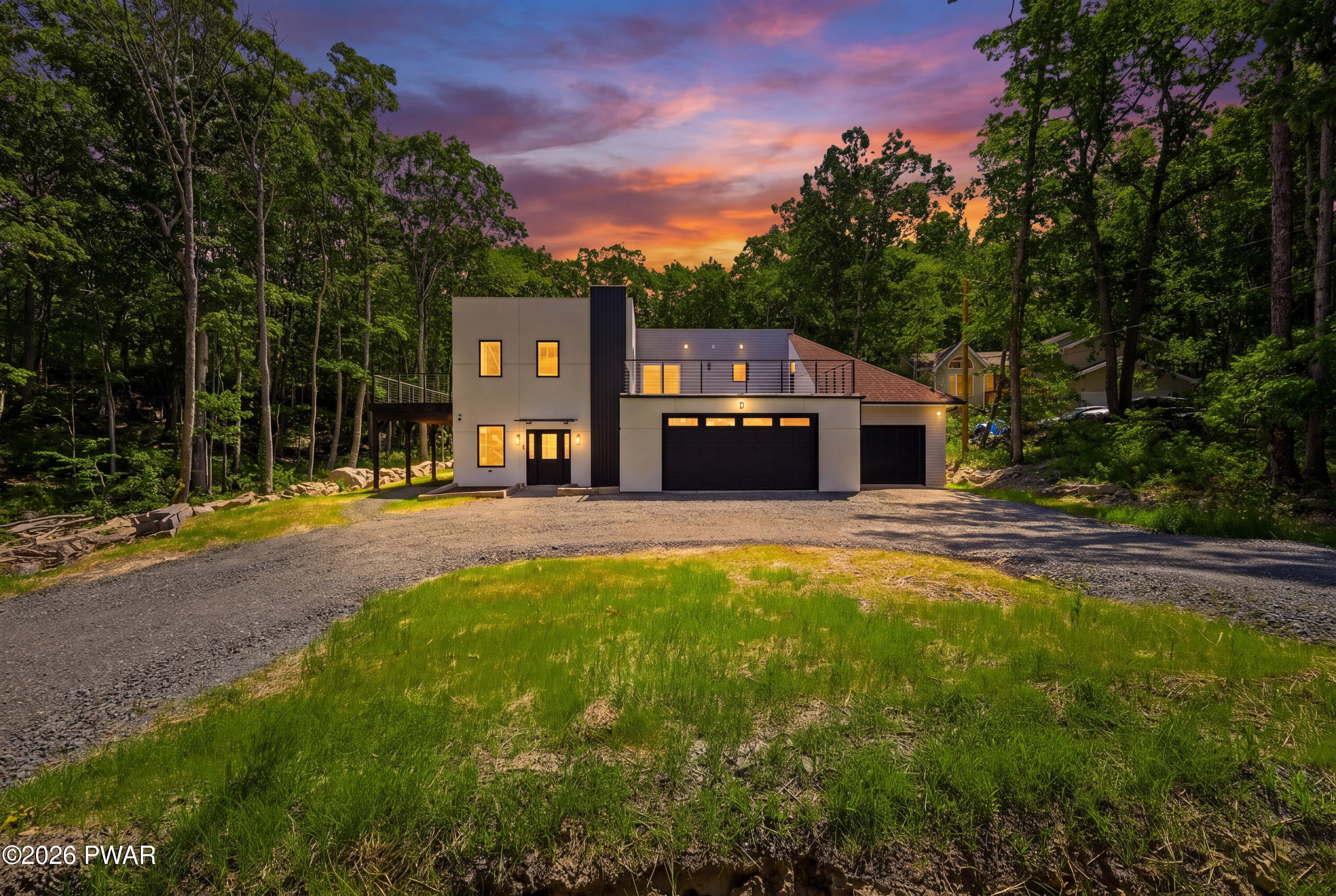 118 Surrey Drive — photo